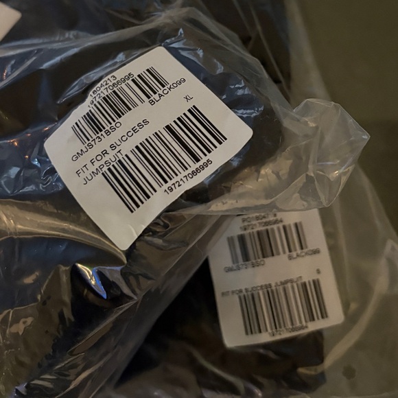 NWT Good American Fit For Success Jumpsuit - Picture 9 of 10